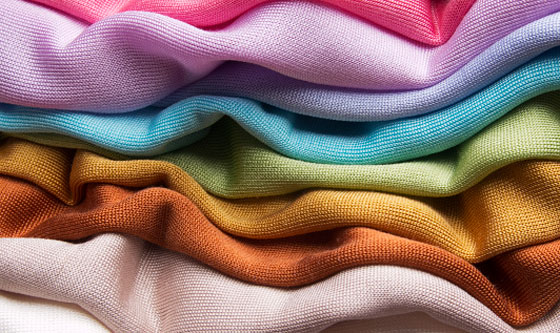 Jerseys & Strickstoffe aus Seide oder Bouretteseide